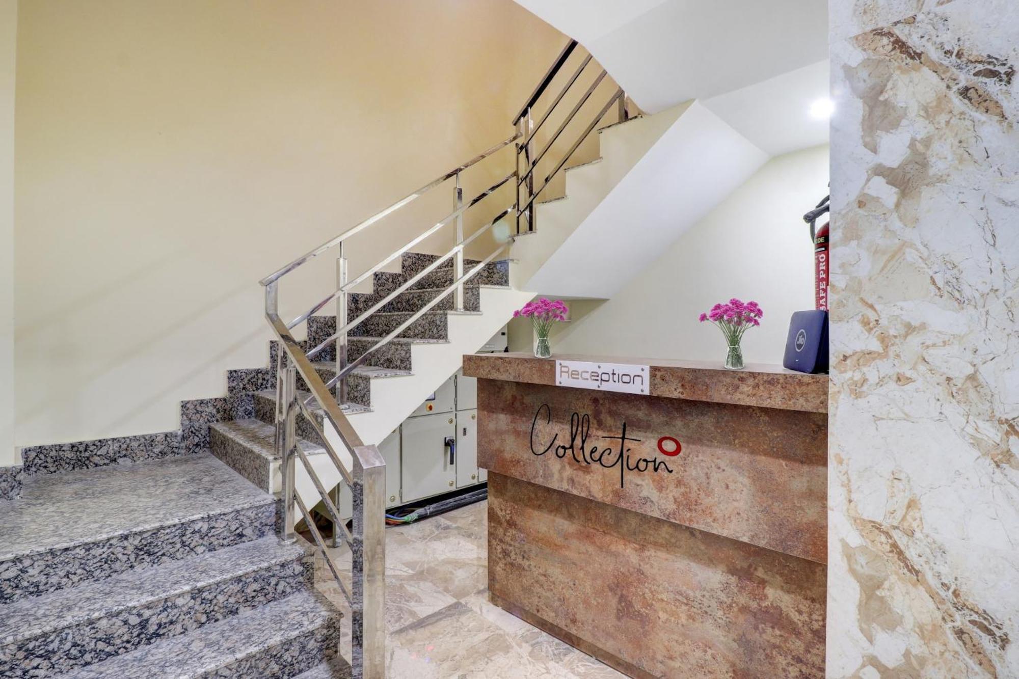 Super Capital O Crestwood Inn Дехрадун Екстериор снимка